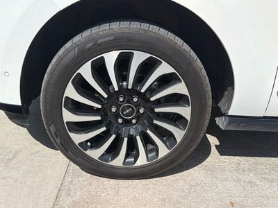 2022 Lincoln Navigator Black Label