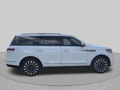 2022 Lincoln Navigator Black Label