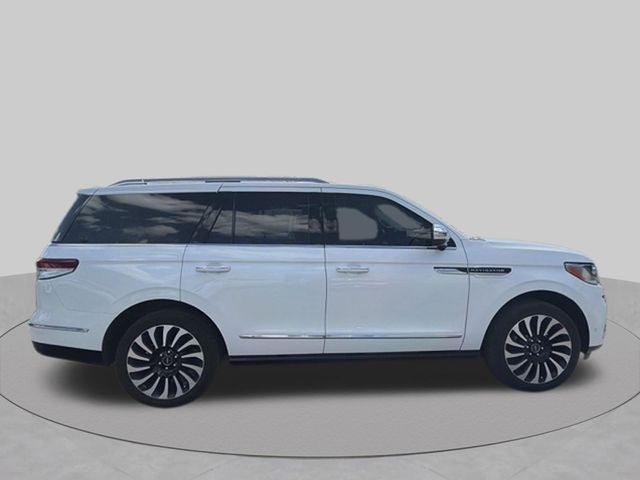 2022 Lincoln Navigator Black Label
