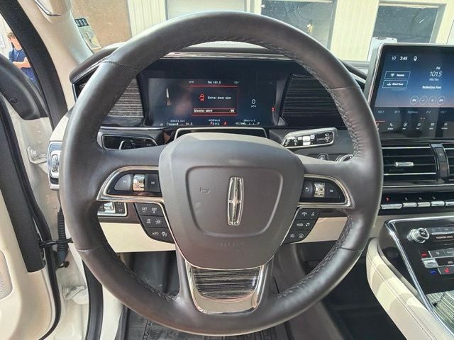 2022 Lincoln Navigator Black Label