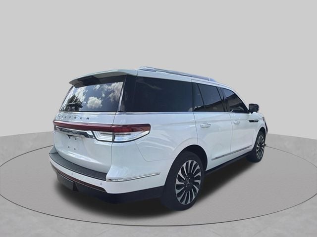 2022 Lincoln Navigator Black Label