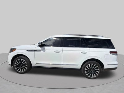 2022 Lincoln Navigator Black Label