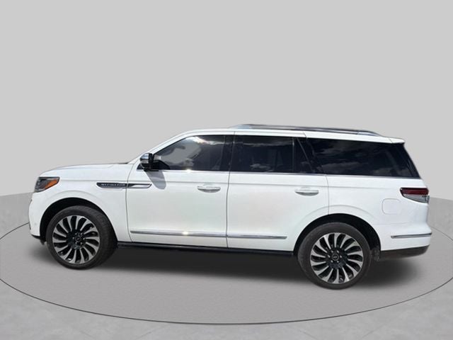 2022 Lincoln Navigator Black Label
