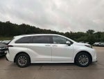 2022 Toyota Sienna XLE 8 Passenger