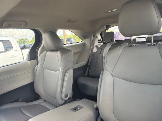 2022 Toyota Sienna XLE 8 Passenger