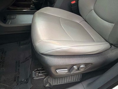 2022 Toyota Sienna XLE 8 Passenger
