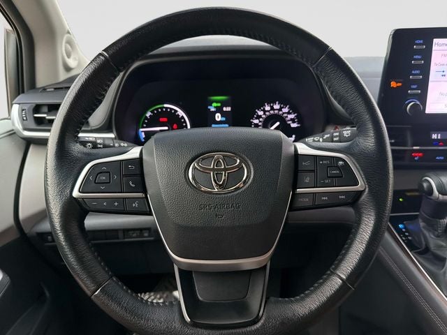 2022 Toyota Sienna XLE 8 Passenger
