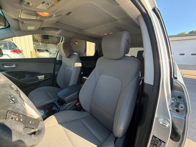 2017 Hyundai Santa Fe SE