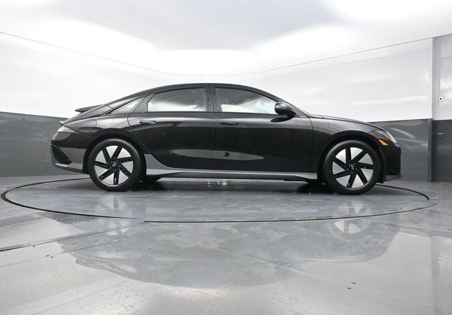 2025 Hyundai IONIQ 6 SE