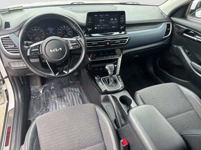 2023 Kia Seltos S
