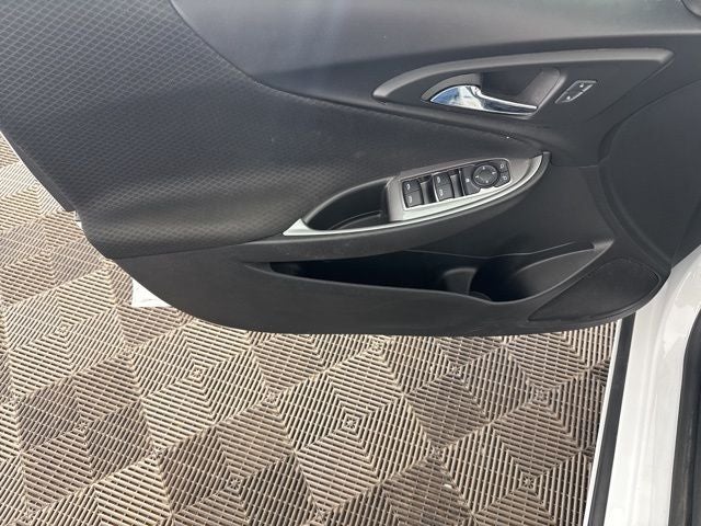 2023 Chevrolet Malibu LS 1LS