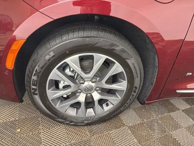 2023 Chrysler Pacifica Hybrid Pinnacle