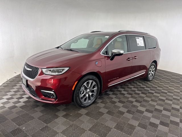2023 Chrysler Pacifica Hybrid Pinnacle