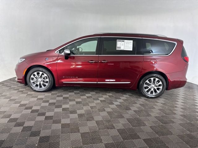 2023 Chrysler Pacifica Hybrid Pinnacle