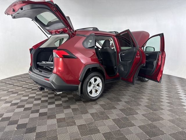2019 Toyota RAV4 Hybrid XLE