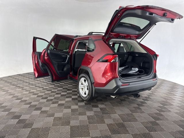 2019 Toyota RAV4 Hybrid XLE