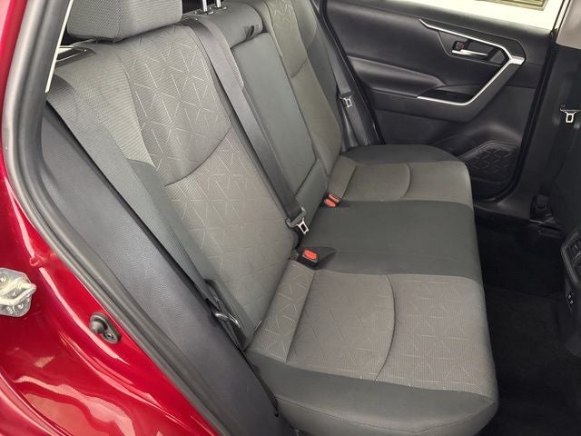 2019 Toyota RAV4 Hybrid XLE