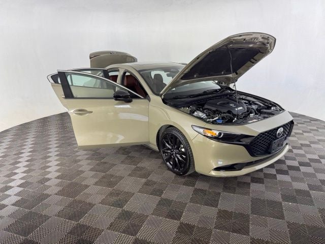 2024 Mazda Mazda3 2.5 Carbon Turbo
