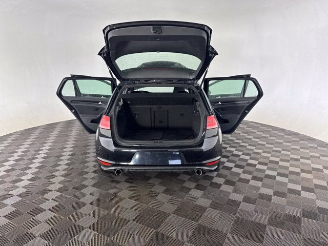 2017 Volkswagen Golf GTI S