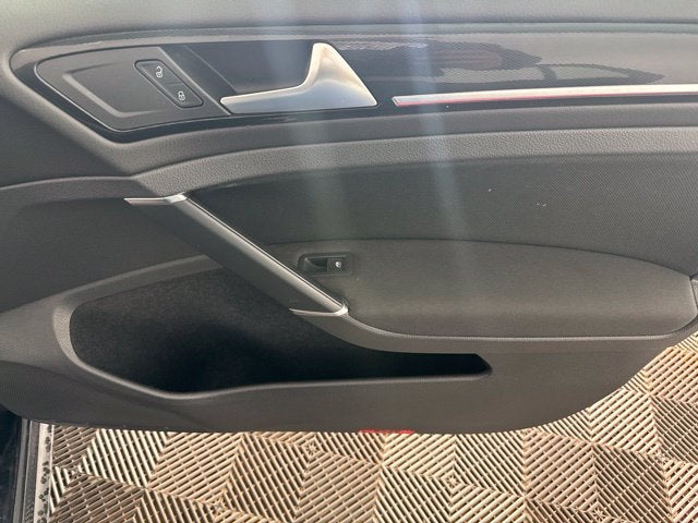2017 Volkswagen Golf GTI S