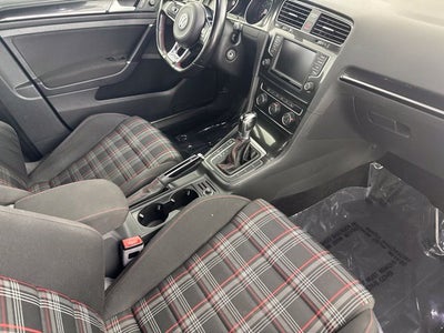 2017 Volkswagen Golf GTI S