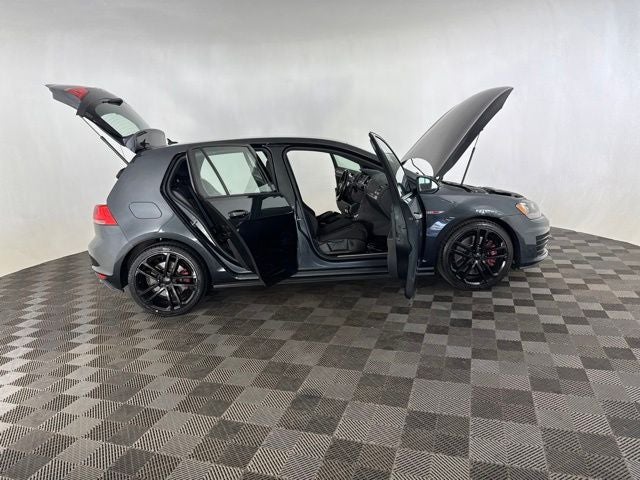 2017 Volkswagen Golf GTI Sport