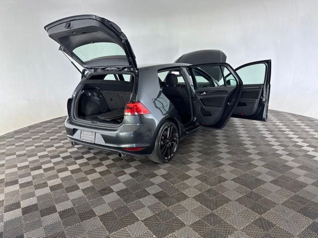 2017 Volkswagen Golf GTI Sport