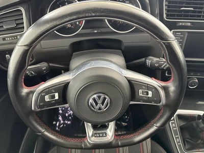 2017 Volkswagen Golf GTI Sport