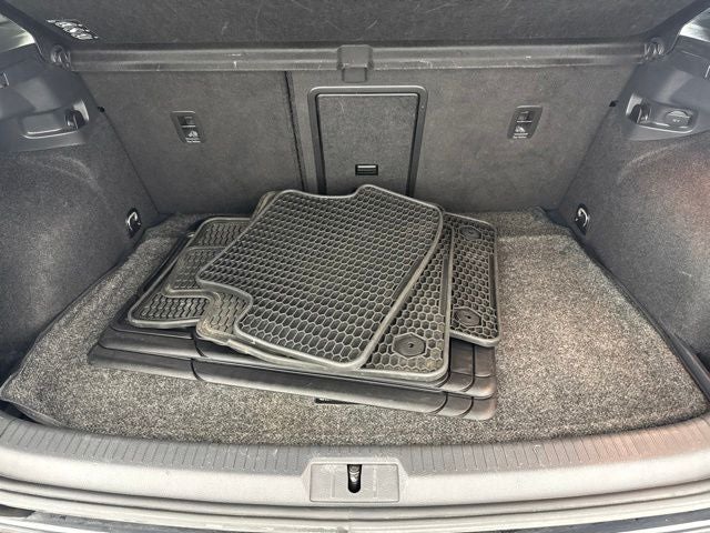 2017 Volkswagen Golf GTI Sport