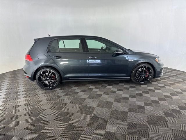 2017 Volkswagen Golf GTI Sport