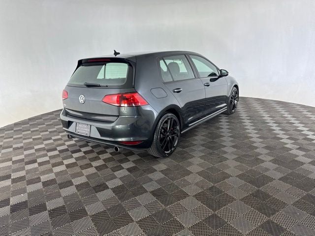 2017 Volkswagen Golf GTI Sport