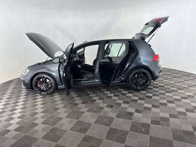2017 Volkswagen Golf GTI Sport