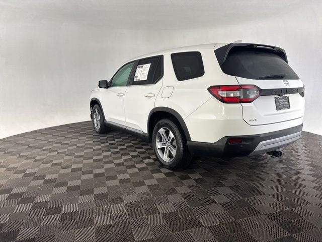 2023 Honda Pilot EX-L 7 Passenger
