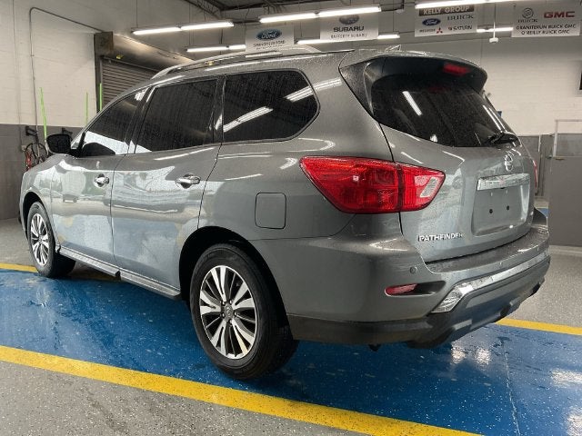 2020 Nissan Pathfinder S