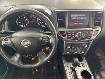 2020 Nissan Pathfinder SL
