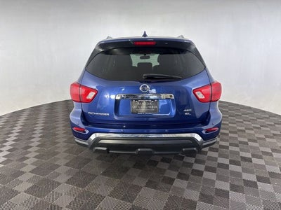 2020 Nissan Pathfinder SL