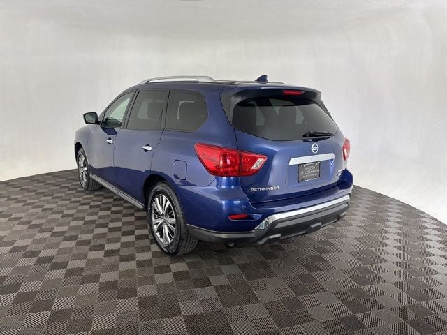2020 Nissan Pathfinder SL