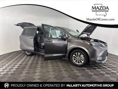 2024 Toyota Sienna XLE