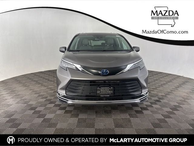 2024 Toyota Sienna XLE