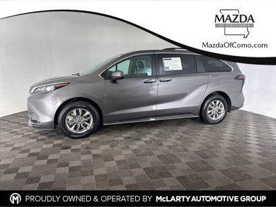 2024 Toyota Sienna XLE