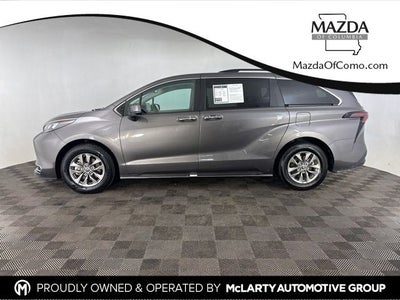 2024 Toyota Sienna XLE