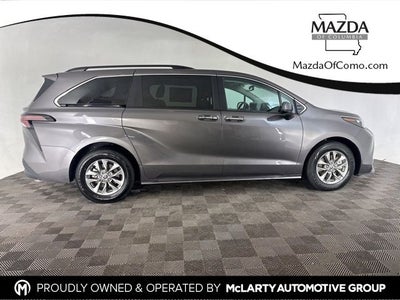 2024 Toyota Sienna XLE