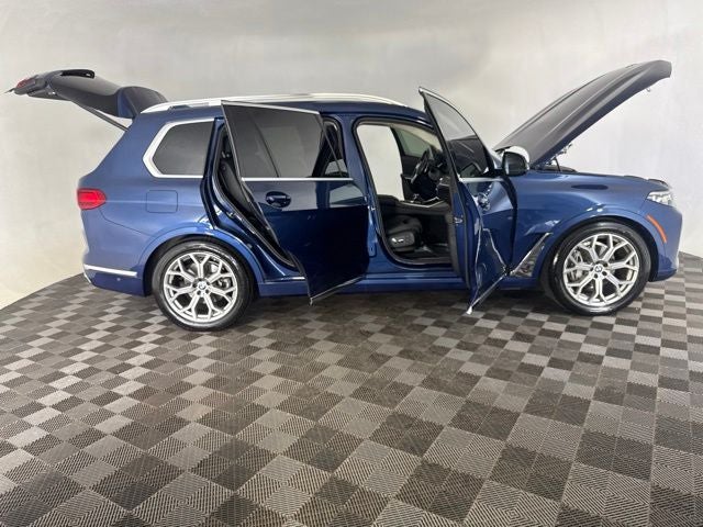 2022 BMW X7 xDrive40i