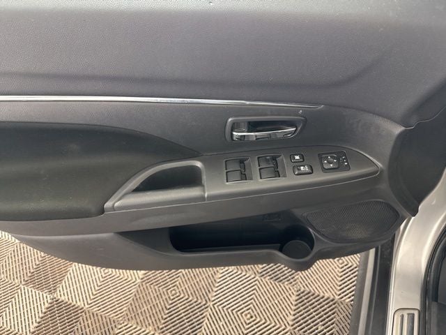 2023 Mitsubishi Outlander Sport 2.0 SE