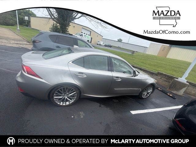 2016 Lexus IS 300
