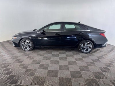 2024 Hyundai Elantra Limited