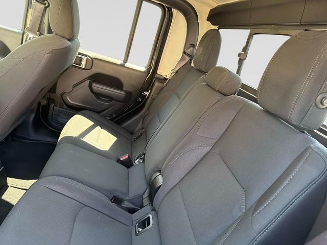 2022 Jeep Gladiator Sport