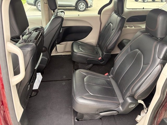 2017 Chrysler Pacifica Touring L Plus