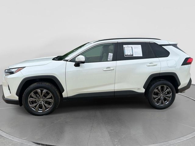 2022 Toyota RAV4 Hybrid XLE Premium