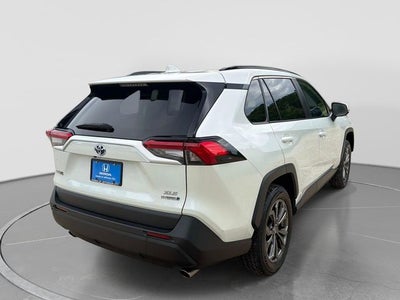 2022 Toyota RAV4 Hybrid XLE Premium